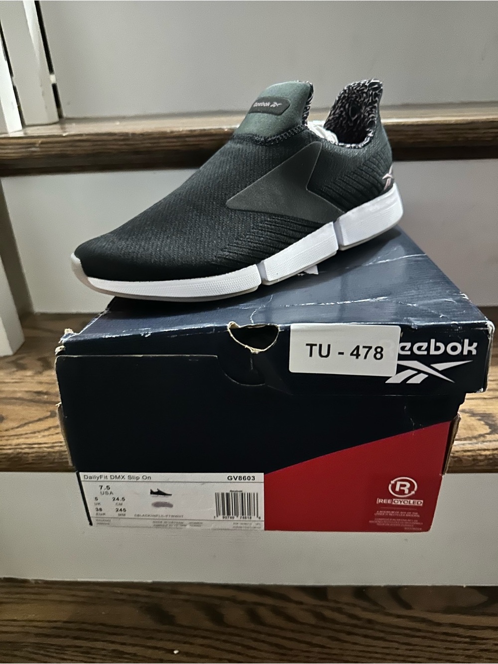Reebok Men’s Slip-On Trainer in Black with White Sole